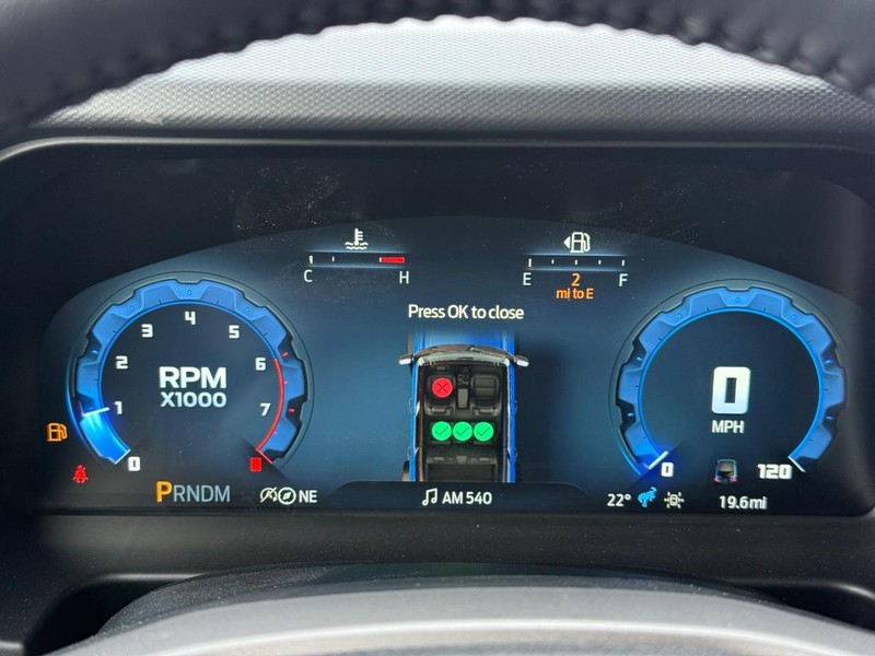 Ford Bronco Vehicle Full-screen Gallery Image 16