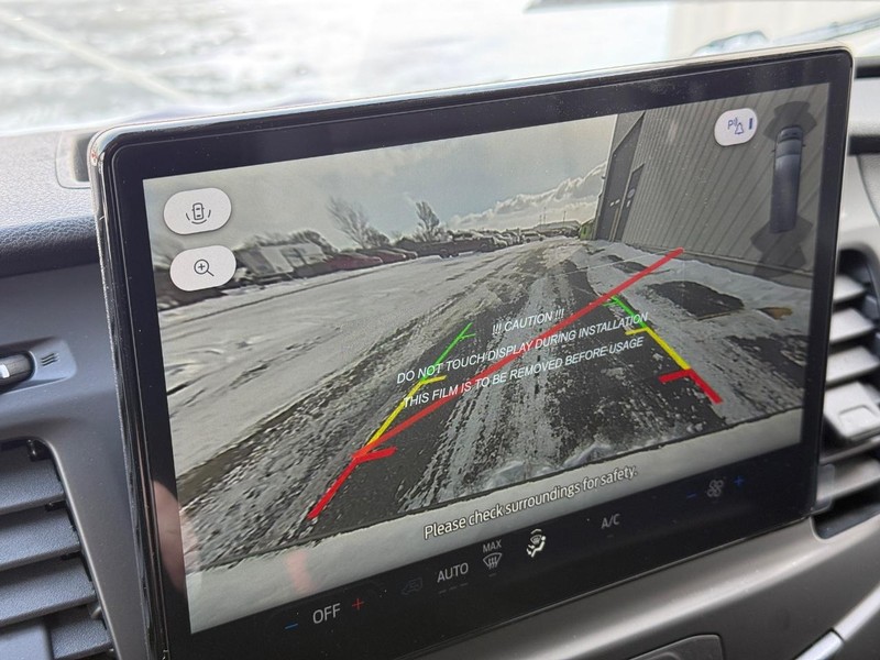 Ford Transit Cargo Van Vehicle Full-screen Gallery Image 18