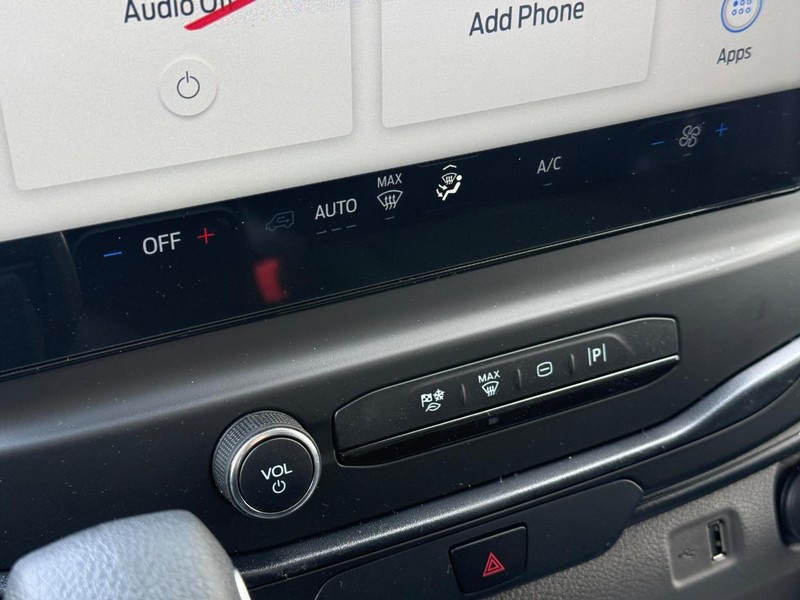 Ford Transit Cargo Van Vehicle Full-screen Gallery Image 19