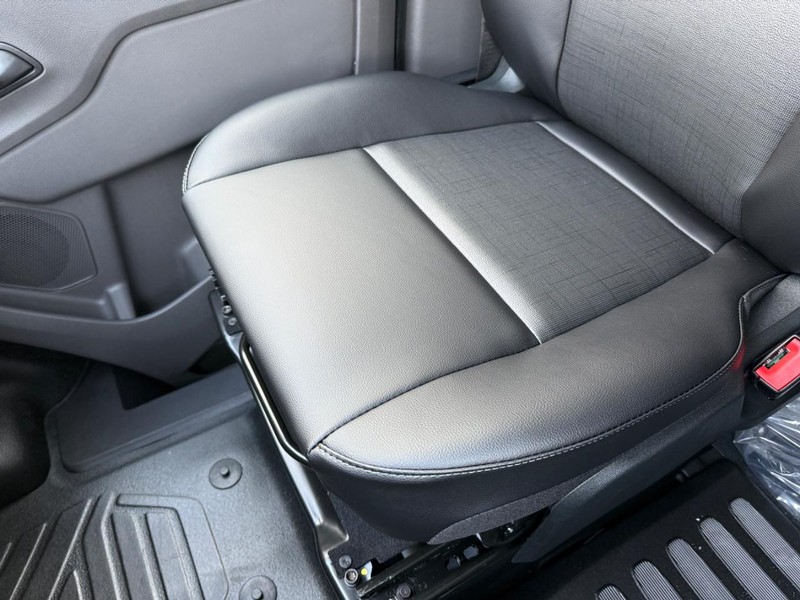 Ford Transit Cargo Van Vehicle Full-screen Gallery Image 21