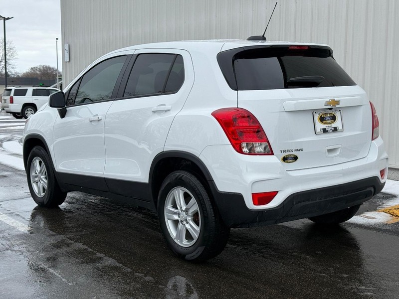 Chevrolet Trax Vehicle Full-screen Gallery Image 04