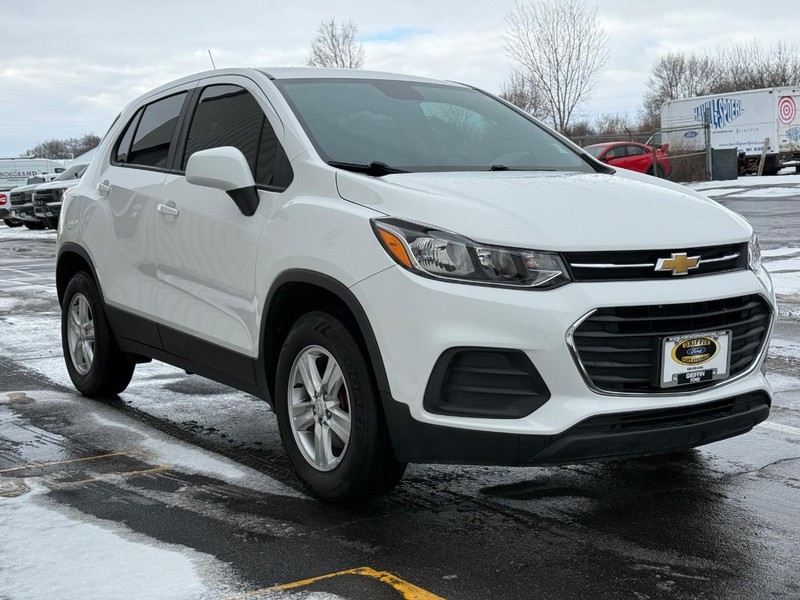 Chevrolet Trax Vehicle Full-screen Gallery Image 09
