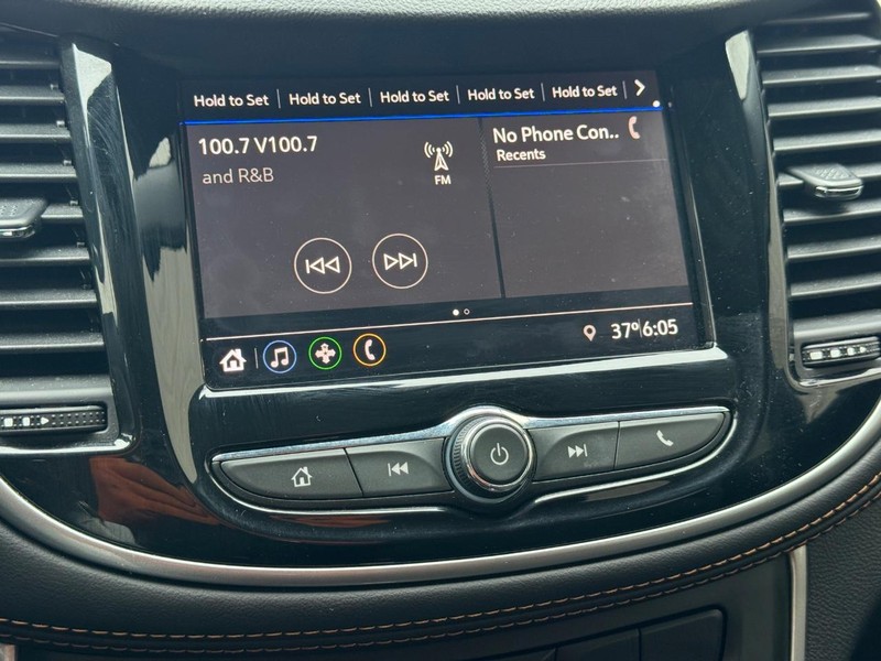 Chevrolet Trax Vehicle Full-screen Gallery Image 16