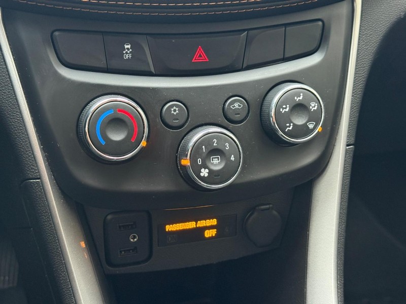 Chevrolet Trax Vehicle Full-screen Gallery Image 18