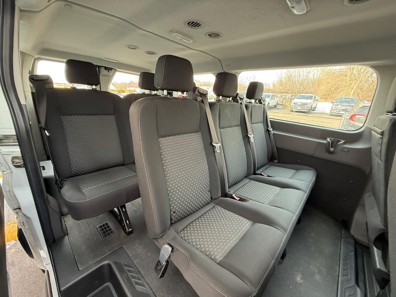 Ford Transit Passenger Wagon Vehicle Full-screen Gallery Image 9