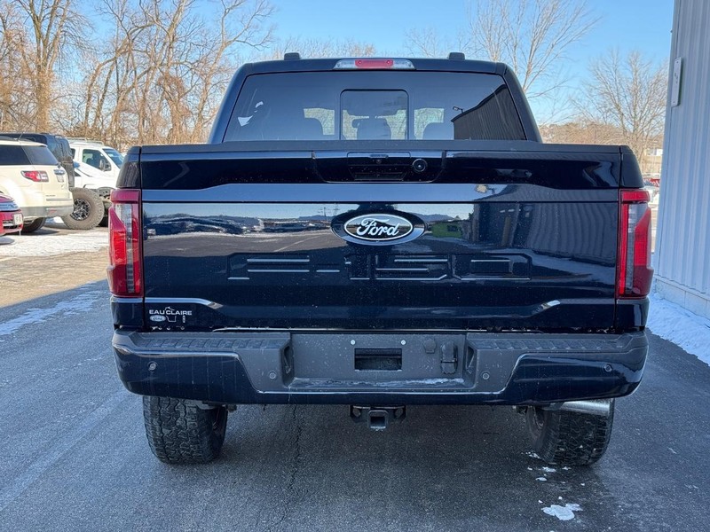 Ford F-150 Vehicle Full-screen Gallery Image 4