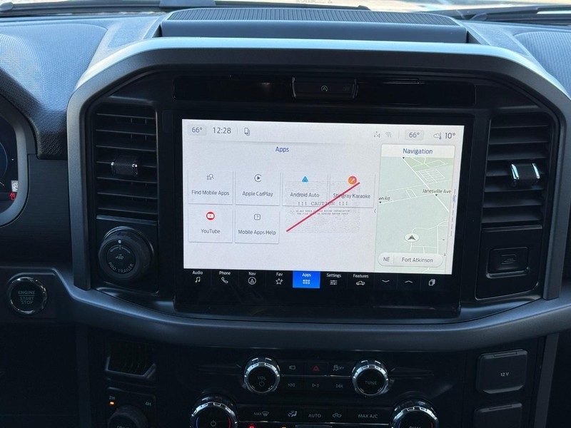 Ford F-150 Vehicle Full-screen Gallery Image 11