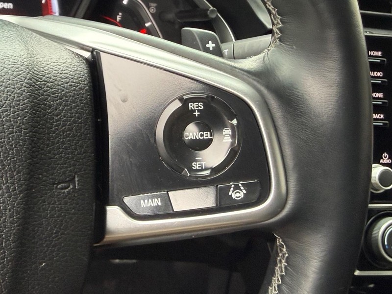 Honda Civic Coupe Vehicle Full-screen Gallery Image 16