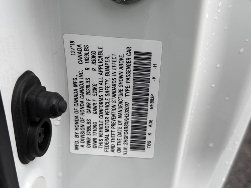 Honda Civic Coupe Vehicle Full-screen Gallery Image 21