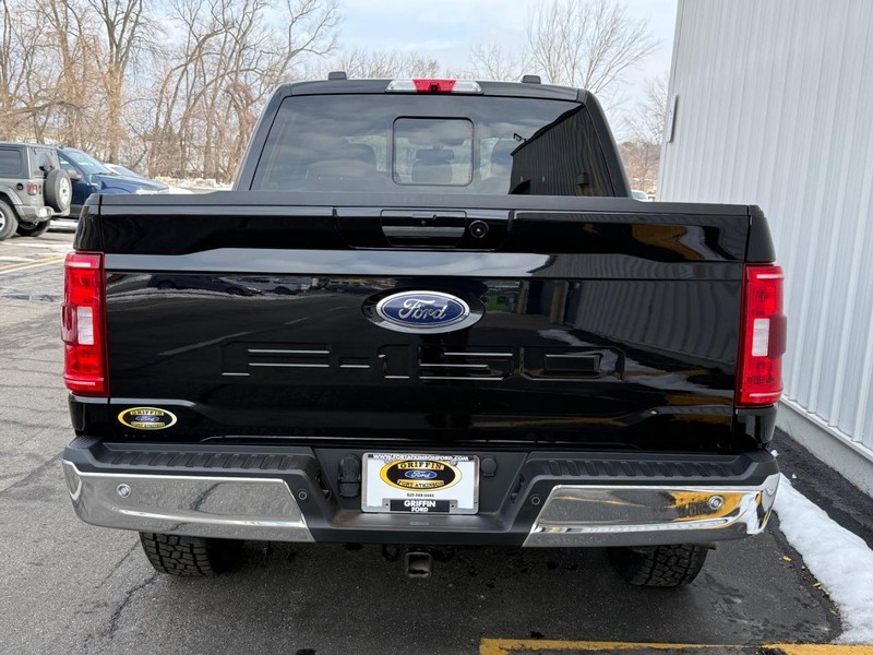 Ford F-150 Vehicle Full-screen Gallery Image 4