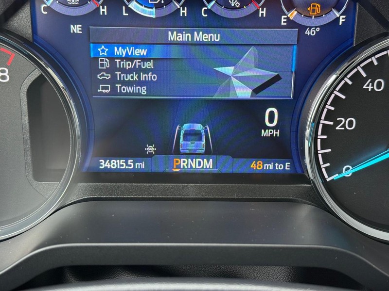 Ford F-150 Vehicle Full-screen Gallery Image 16