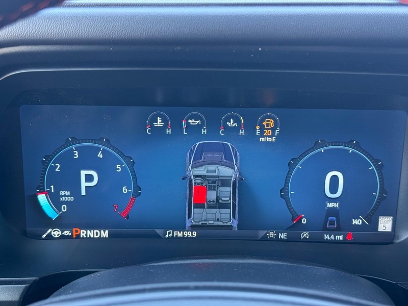 Ford F-150 Vehicle Full-screen Gallery Image 16