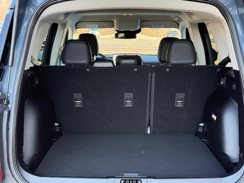 Ford Bronco Sport Vehicle Full-screen Gallery Image 05