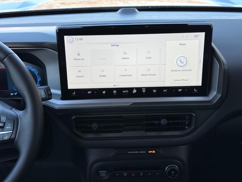 Ford Bronco Sport Vehicle Full-screen Gallery Image 10