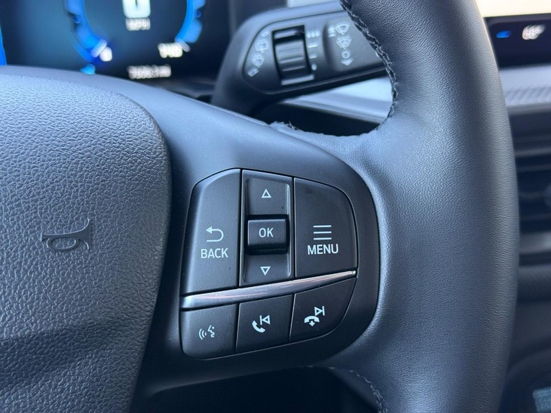 Ford Bronco Sport Vehicle Full-screen Gallery Image 15