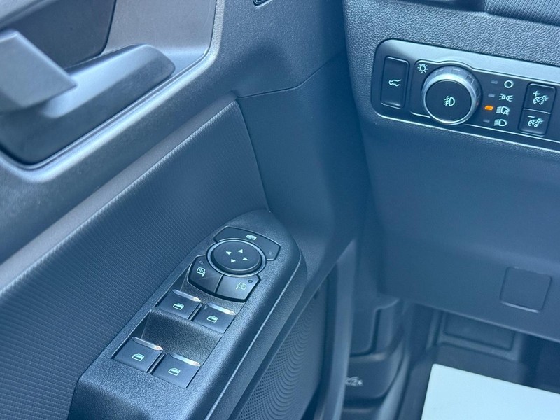 Ford Bronco Sport Vehicle Full-screen Gallery Image 19