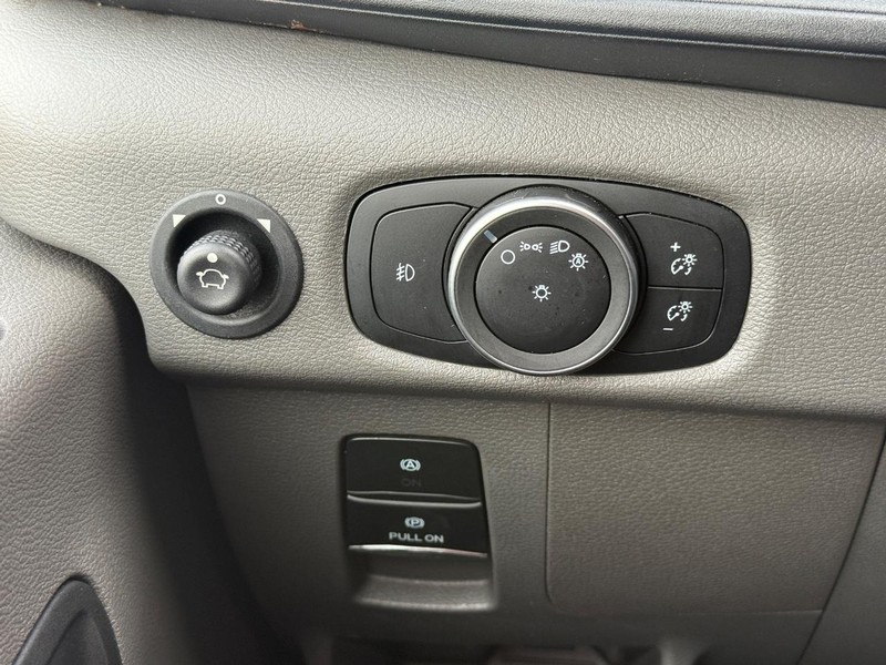 Ford Transit Cargo Van Vehicle Full-screen Gallery Image 17