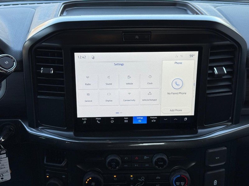 Ford F-150 Vehicle Full-screen Gallery Image 10