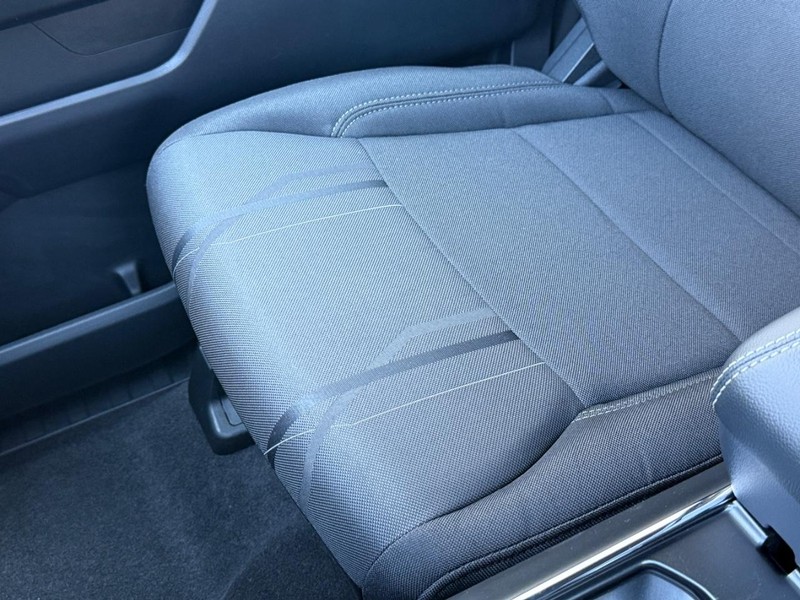 Ford F-150 Vehicle Full-screen Gallery Image 20