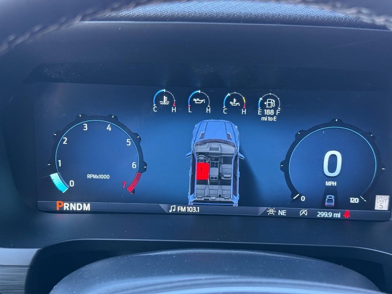 Ford F-150 Vehicle Full-screen Gallery Image 17