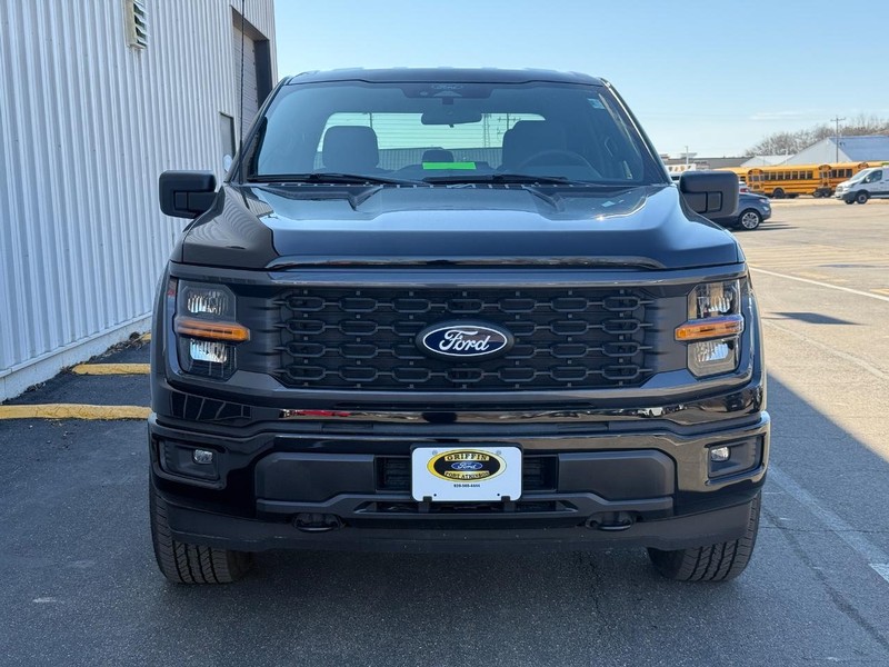 Ford F-150 Vehicle Full-screen Gallery Image 8