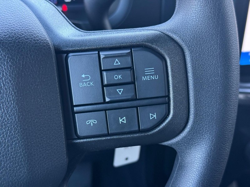 Ford F-150 Vehicle Full-screen Gallery Image 16