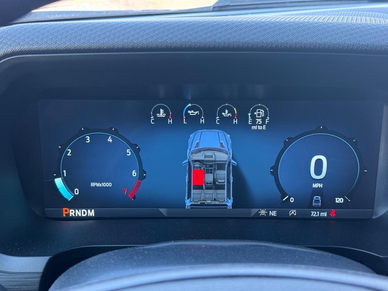 Ford F-150 Vehicle Full-screen Gallery Image 17