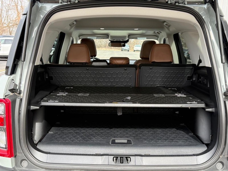 Ford Bronco Sport Vehicle Full-screen Gallery Image 6