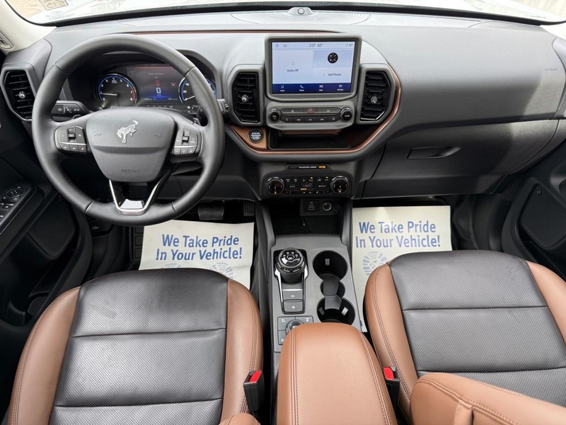 Ford Bronco Sport Vehicle Full-screen Gallery Image 10