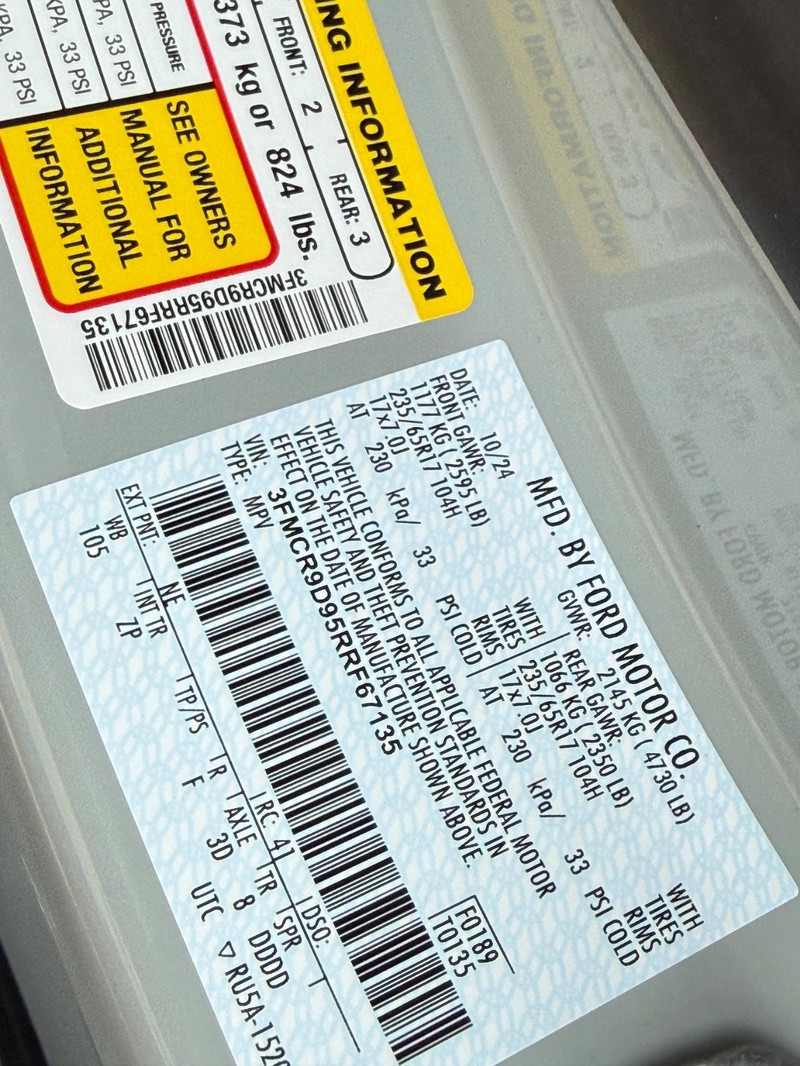 Ford Bronco Sport Vehicle Full-screen Gallery Image 22