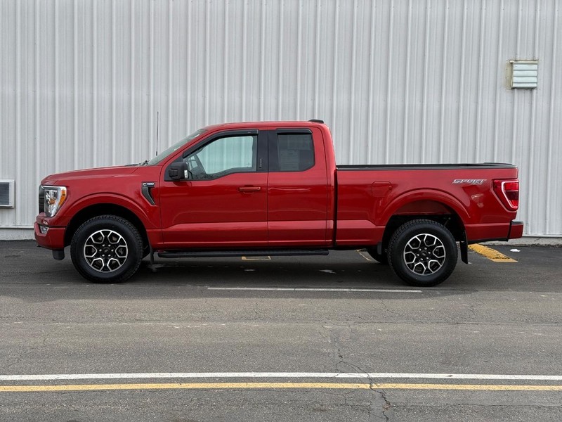 Ford F-150 Vehicle Full-screen Gallery Image 2
