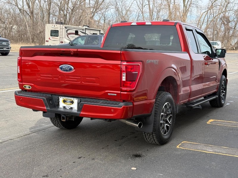 Ford F-150 Vehicle Full-screen Gallery Image 5