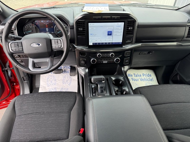 Ford F-150 Vehicle Full-screen Gallery Image 10