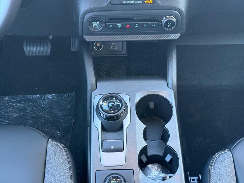 Ford Bronco Sport Vehicle Full-screen Gallery Image 11