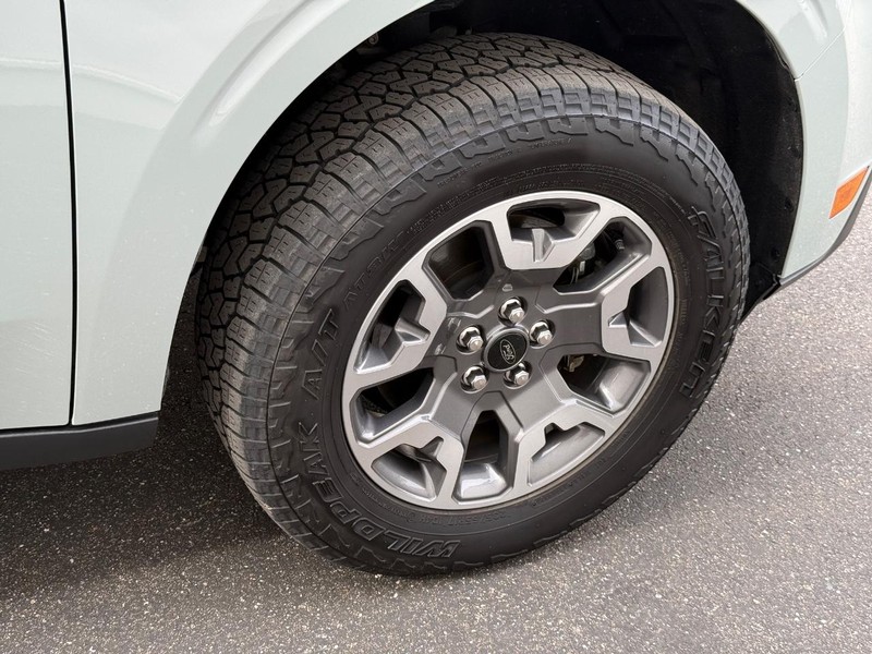 Ford Maverick Vehicle Full-screen Gallery Image 7