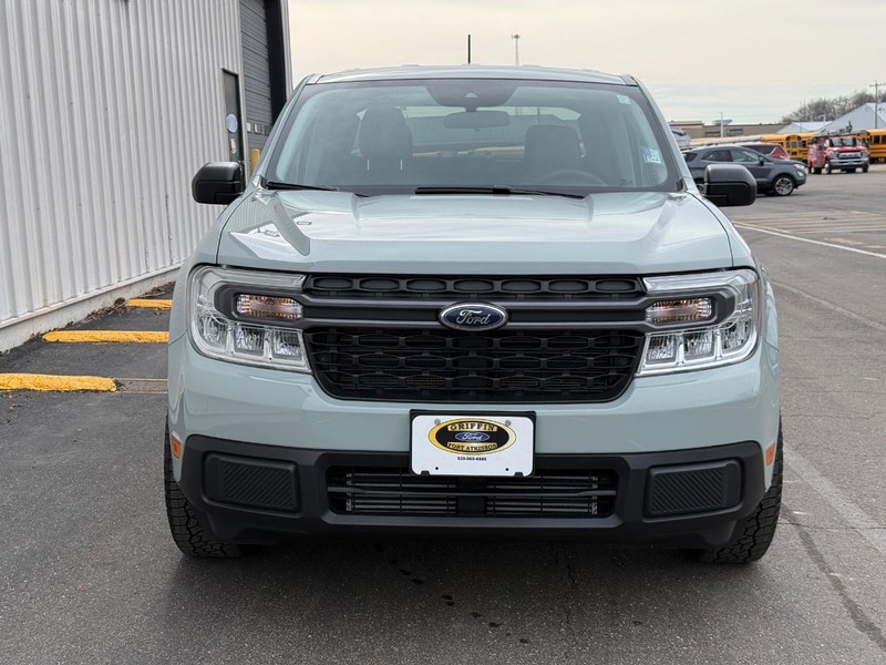 Ford Maverick Vehicle Full-screen Gallery Image 8