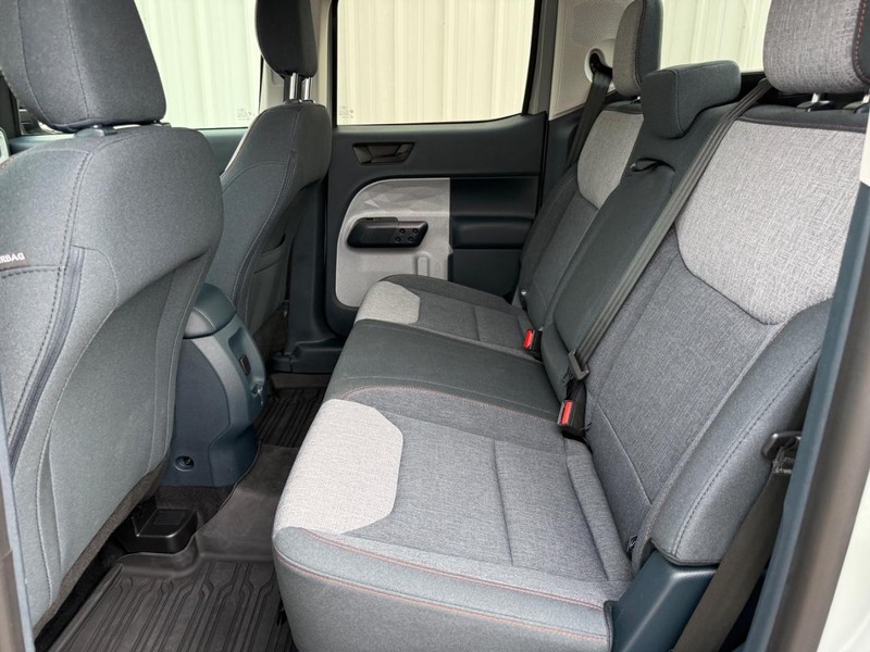 Ford Maverick Vehicle Full-screen Gallery Image 9