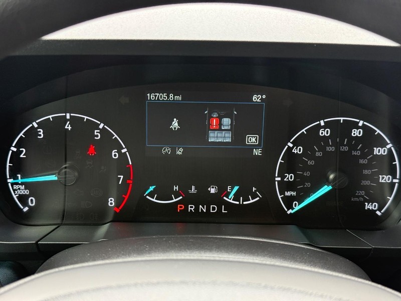 Ford Maverick Vehicle Full-screen Gallery Image 17