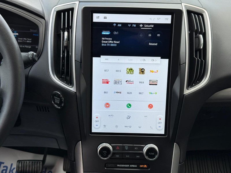 Ford Edge Vehicle Full-screen Gallery Image 11