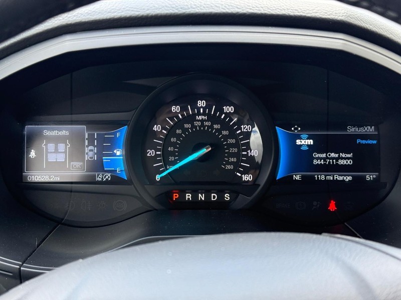 Ford Edge Vehicle Full-screen Gallery Image 17