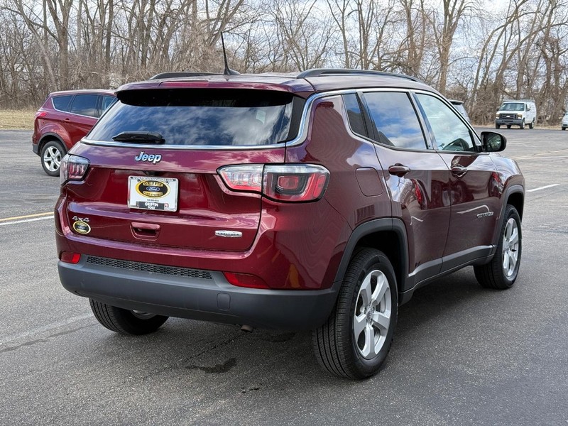 Jeep Compass Vehicle Full-screen Gallery Image 5