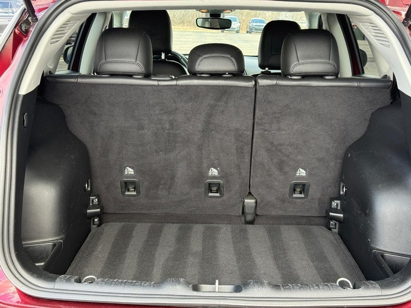 Jeep Compass Vehicle Full-screen Gallery Image 6