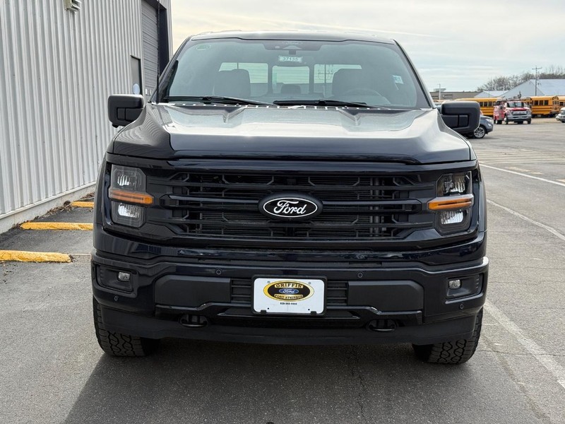 Ford F-150 Vehicle Full-screen Gallery Image 8