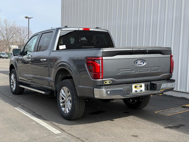 Ford F-150 Vehicle Full-screen Gallery Image 3