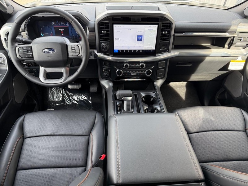 Ford F-150 Vehicle Full-screen Gallery Image 10