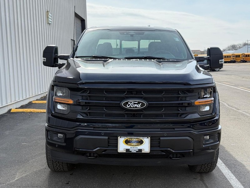 Ford F-150 Vehicle Full-screen Gallery Image 8