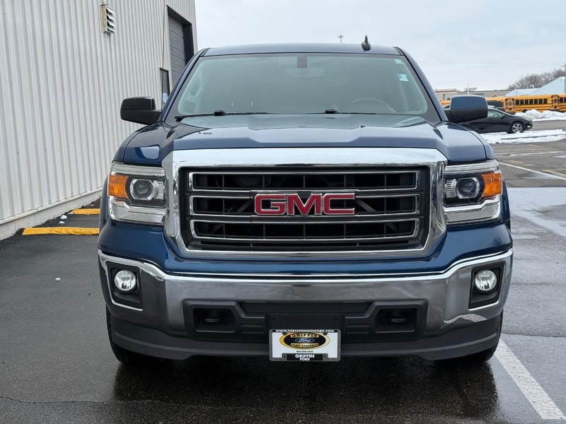 GMC Sierra 1500 Vehicle Full-screen Gallery Image 8