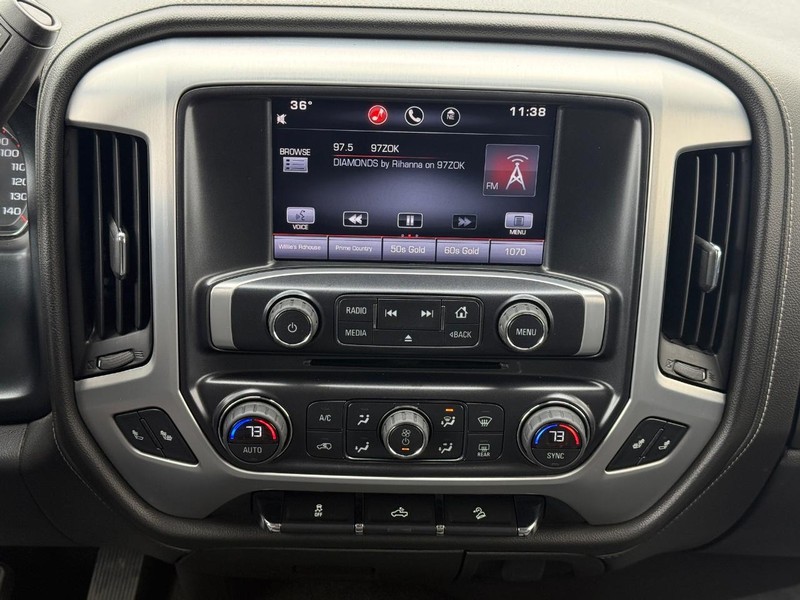 GMC Sierra 1500 Vehicle Full-screen Gallery Image 11