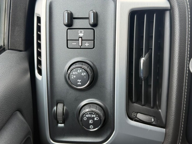 GMC Sierra 1500 Vehicle Full-screen Gallery Image 20
