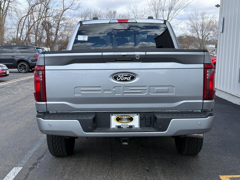 Ford F-150 Vehicle Full-screen Gallery Image 4